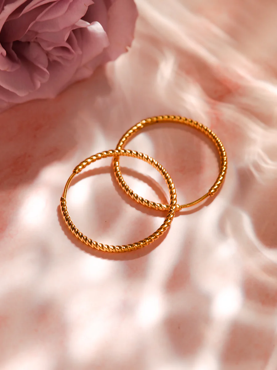 23mm Modern Twist Medium Ohrringe - Image 4