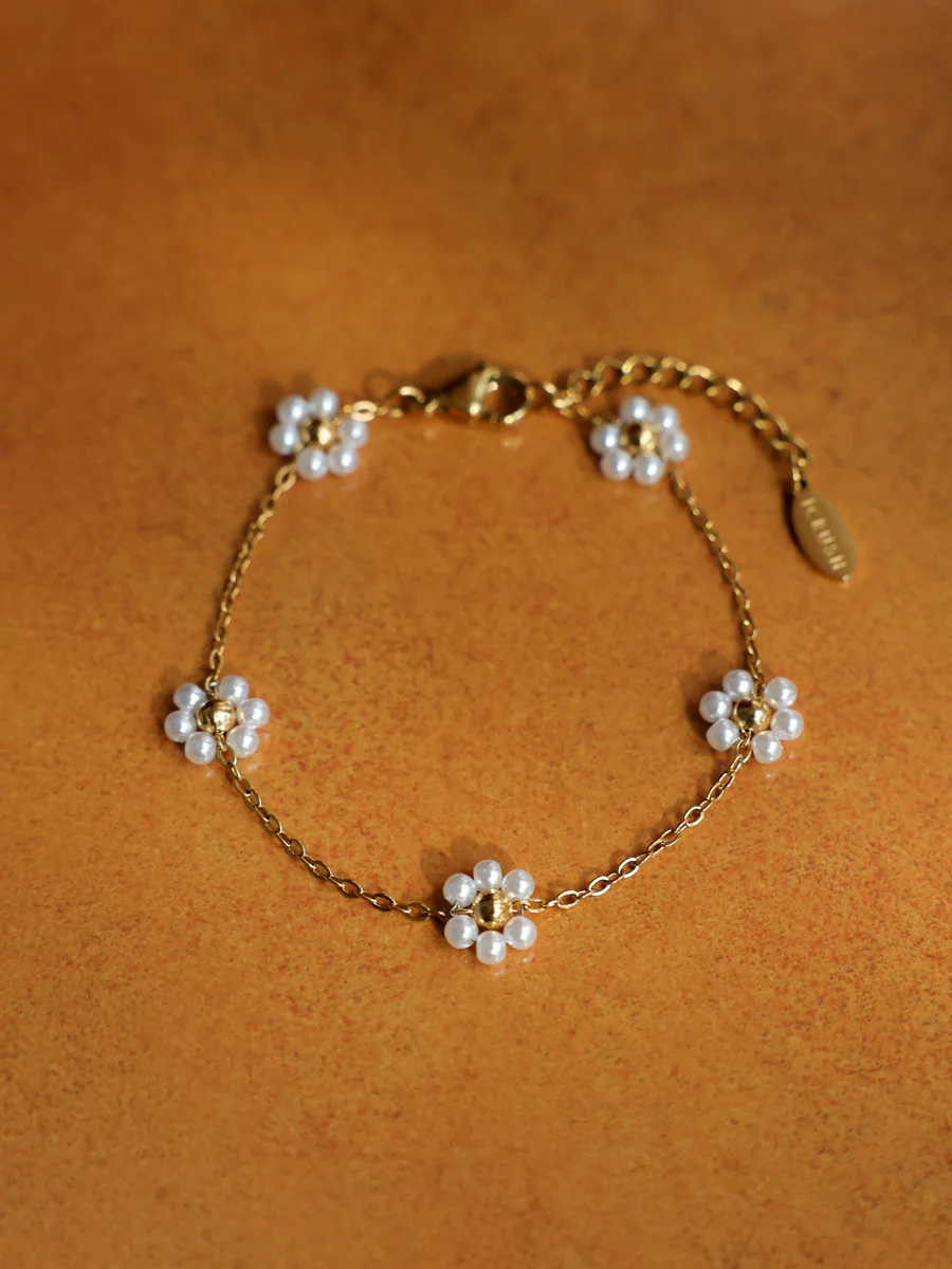 Blossom Moment White ARMBAND - Image 4