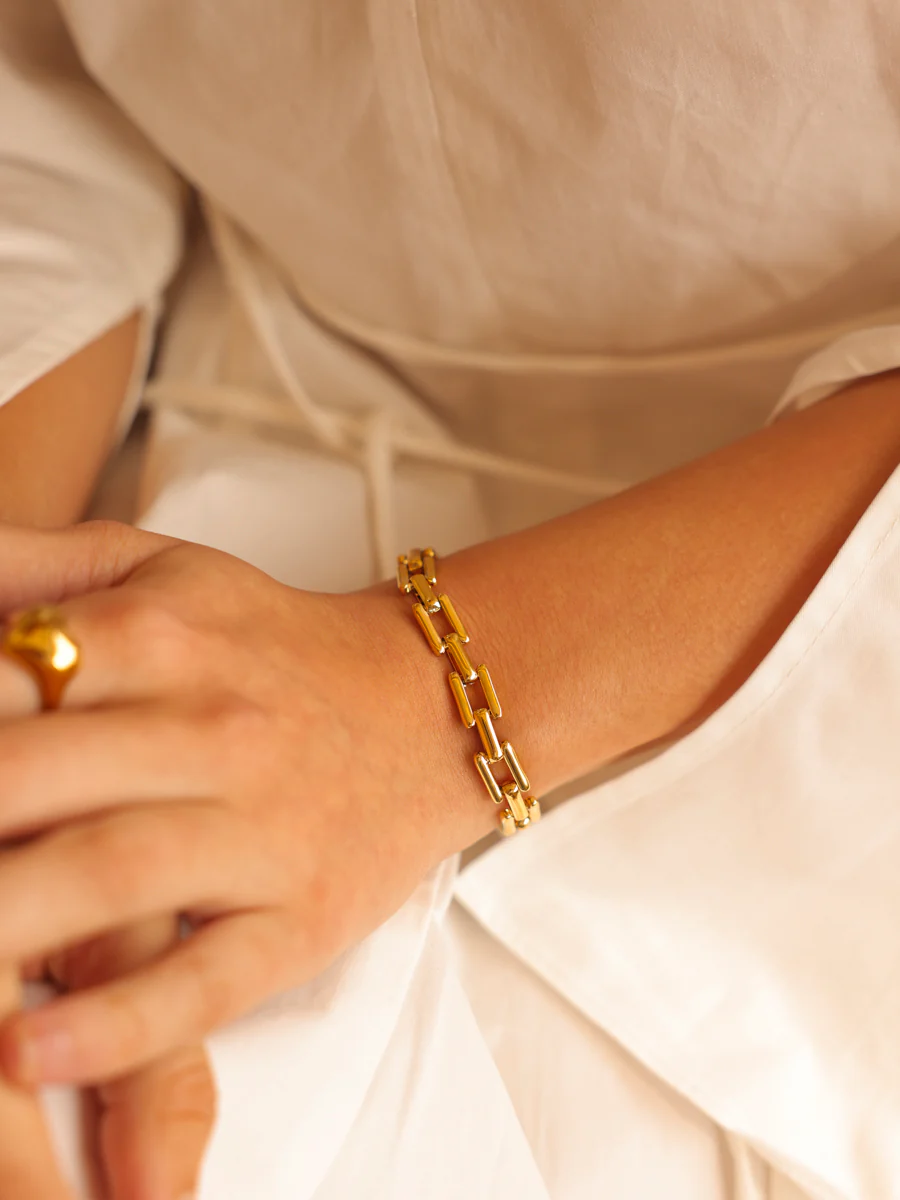 Bold Connection ARMBAND - Image 2