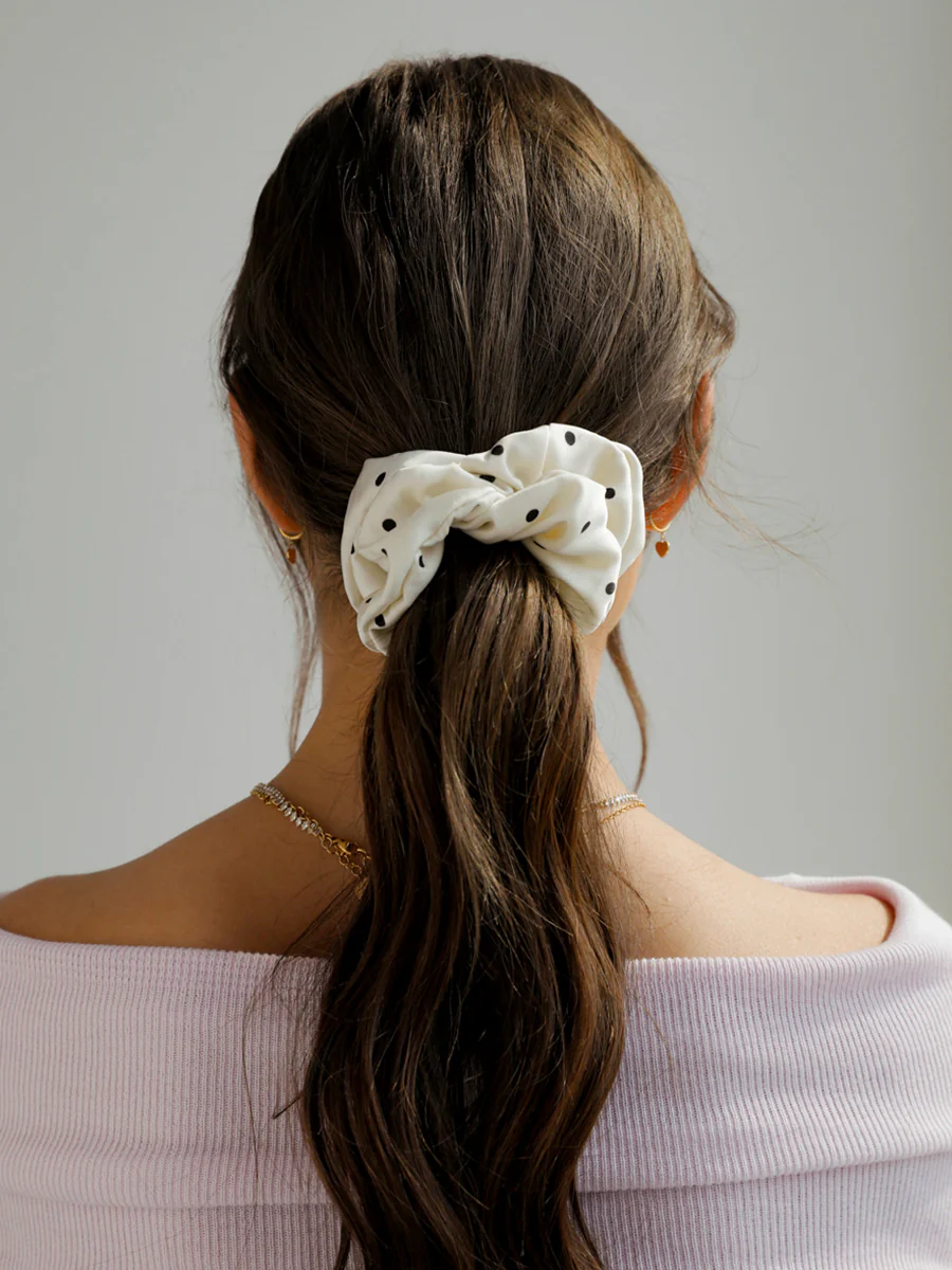 Bow Bliss Scrunchie - Image 5