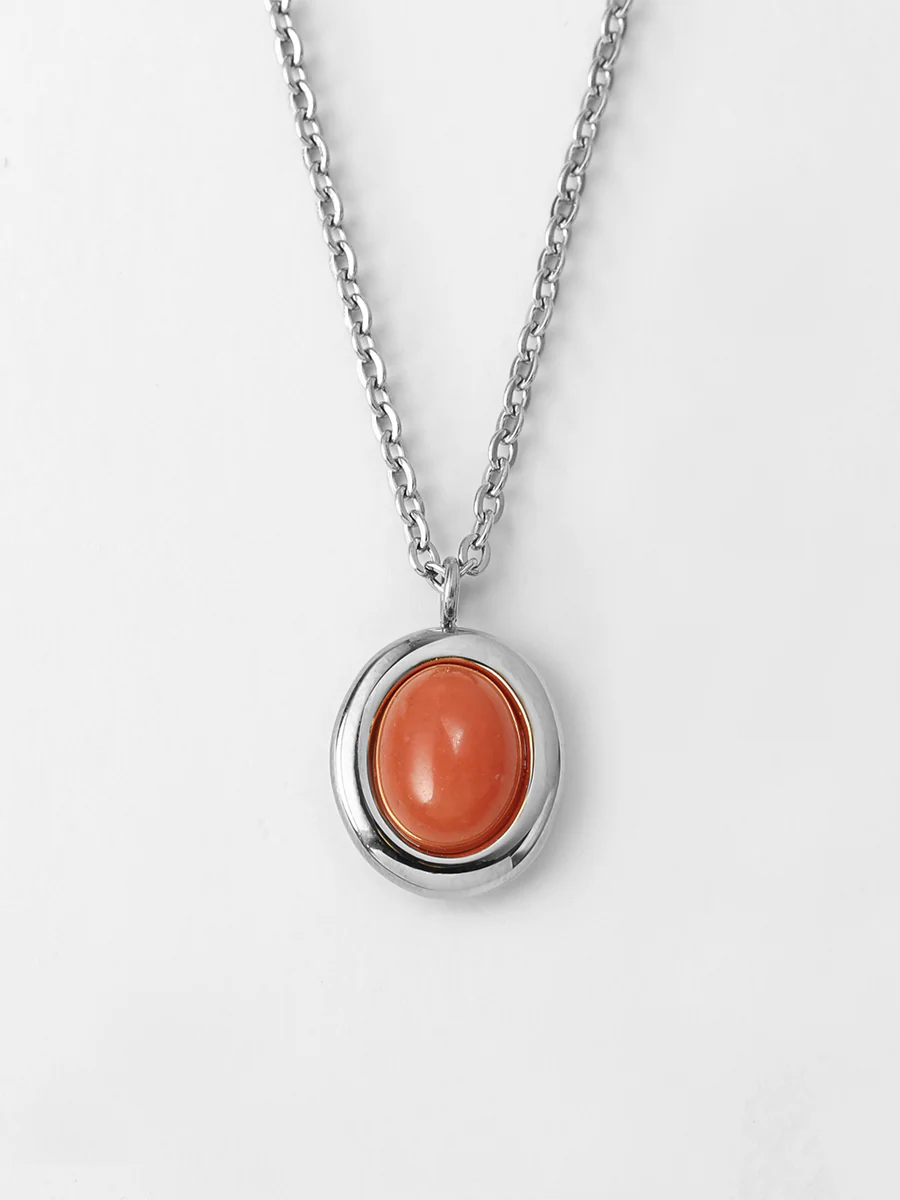 Chasing Starlight Amber Kette - Image 7