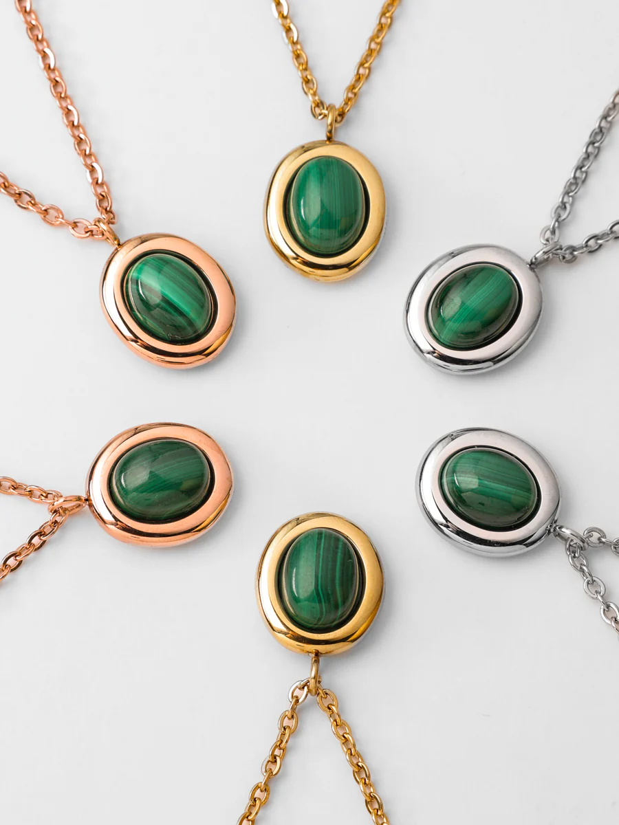 Chasing Starlight Dark Green Kette - Image 2