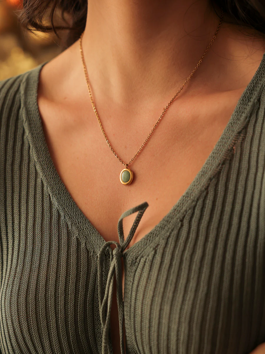 Chasing Starlight Light Green Kette - Image 5