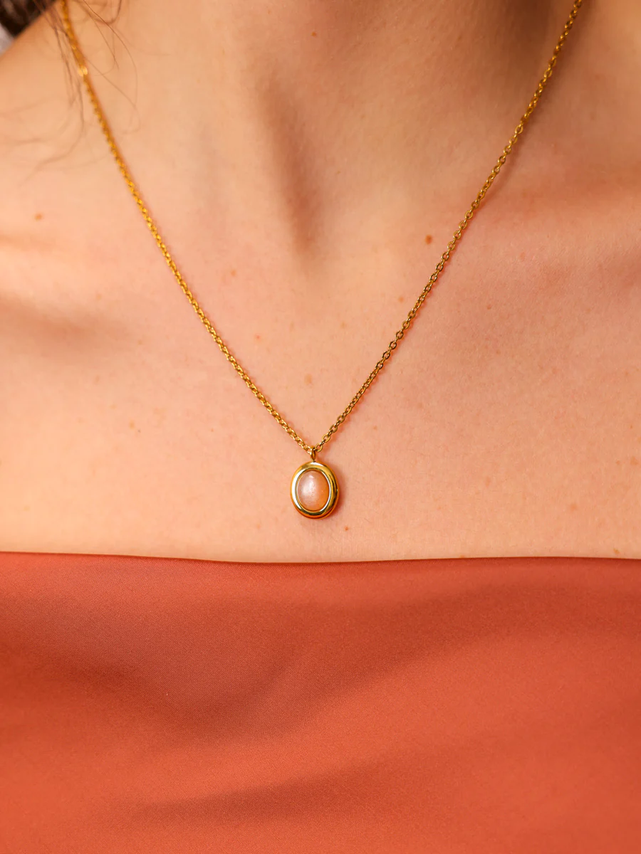 Chasing Starlight Light Orange Kette - Image 5