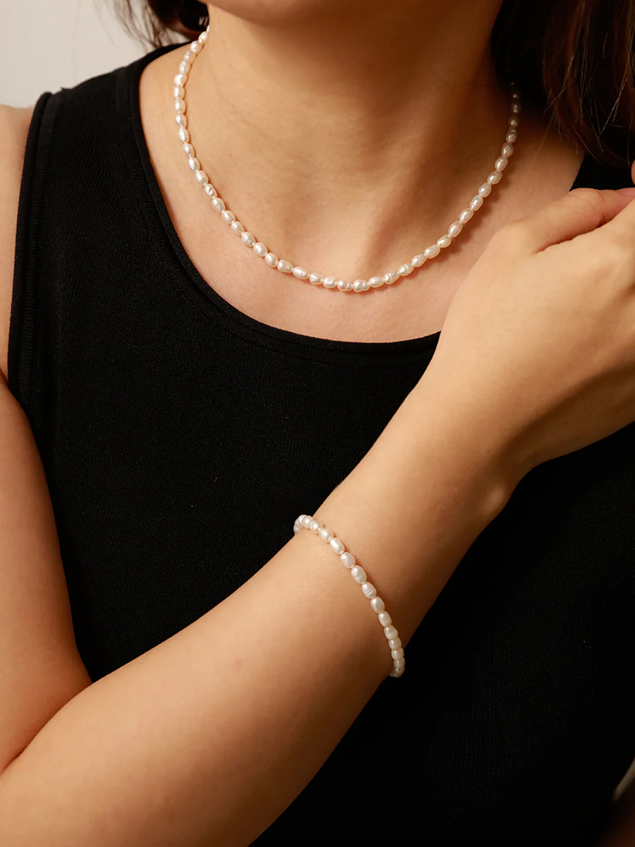 Classic Pearls Set - Image 4