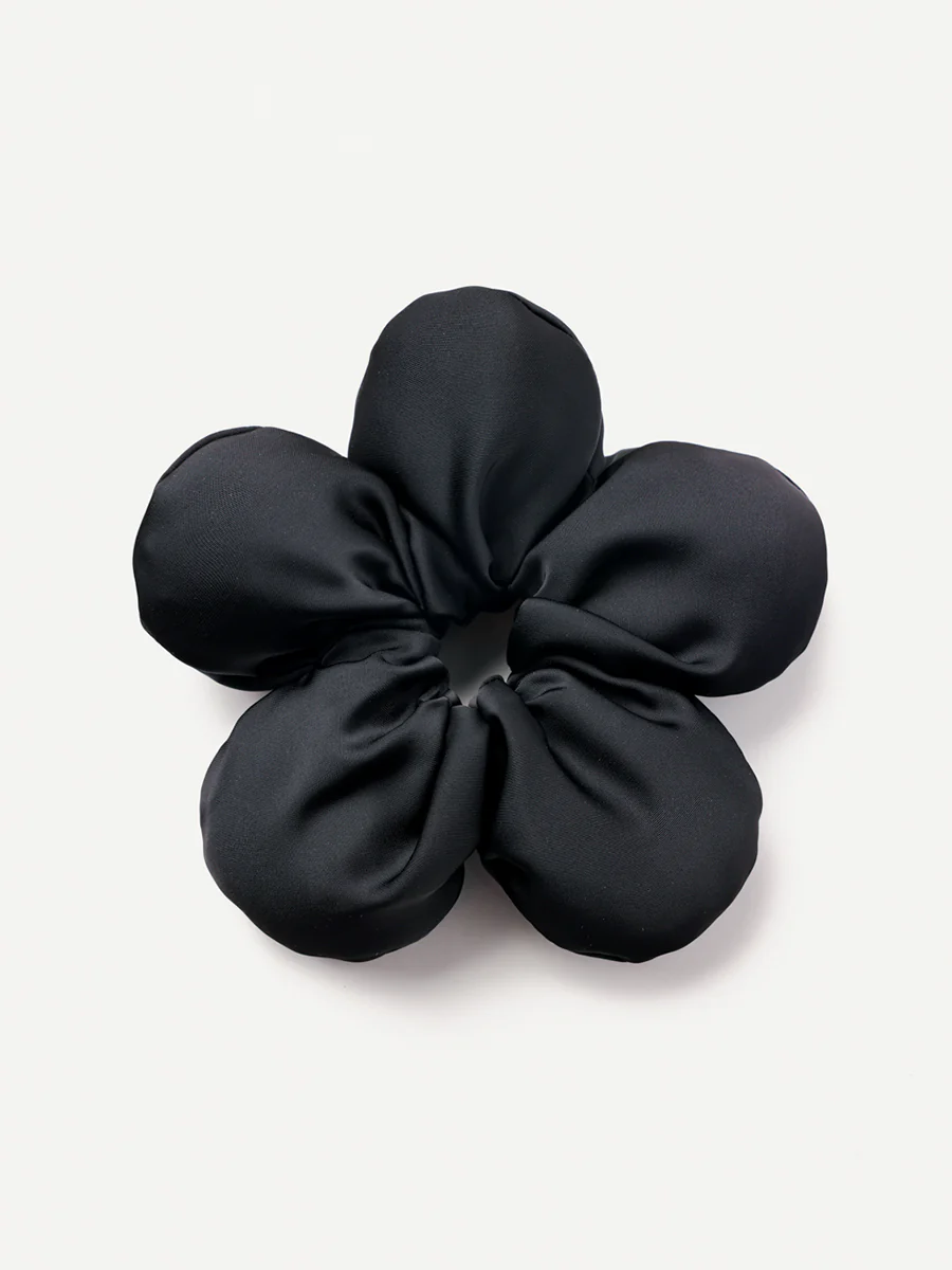 Cream Blossom Scrunchie - Image 12