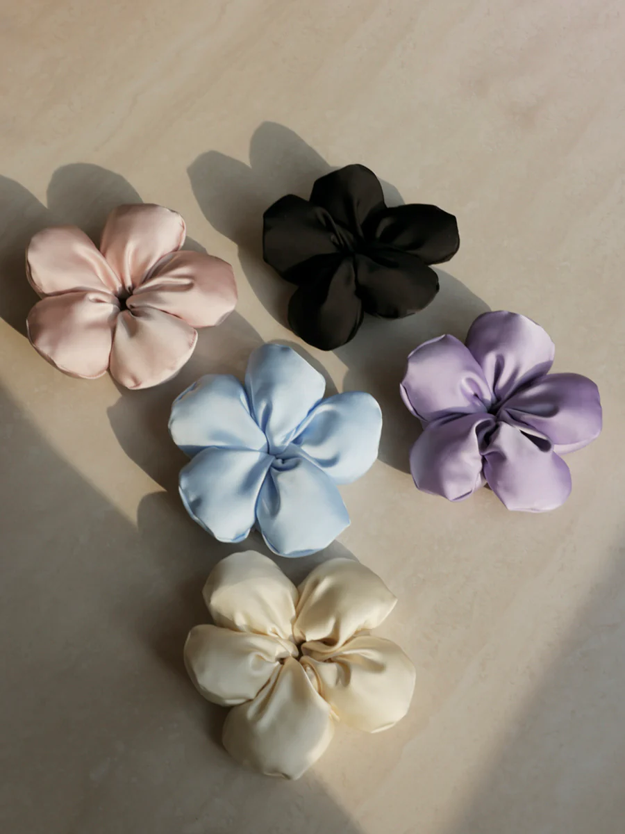Cream Blossom Scrunchie - Image 4