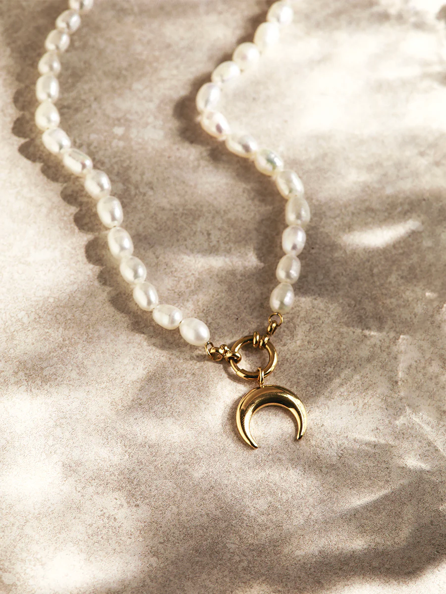 Crescent Pearl Kette - Image 4