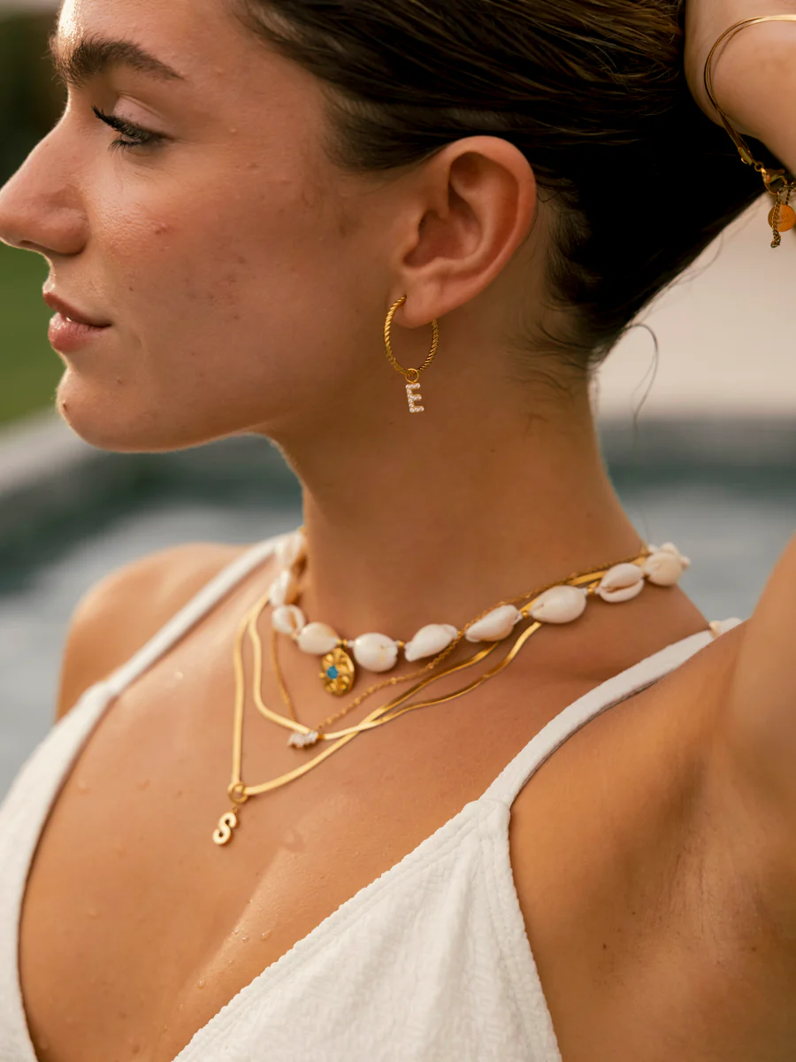 Dazzling Letter Ohrring-Charms - Image 3