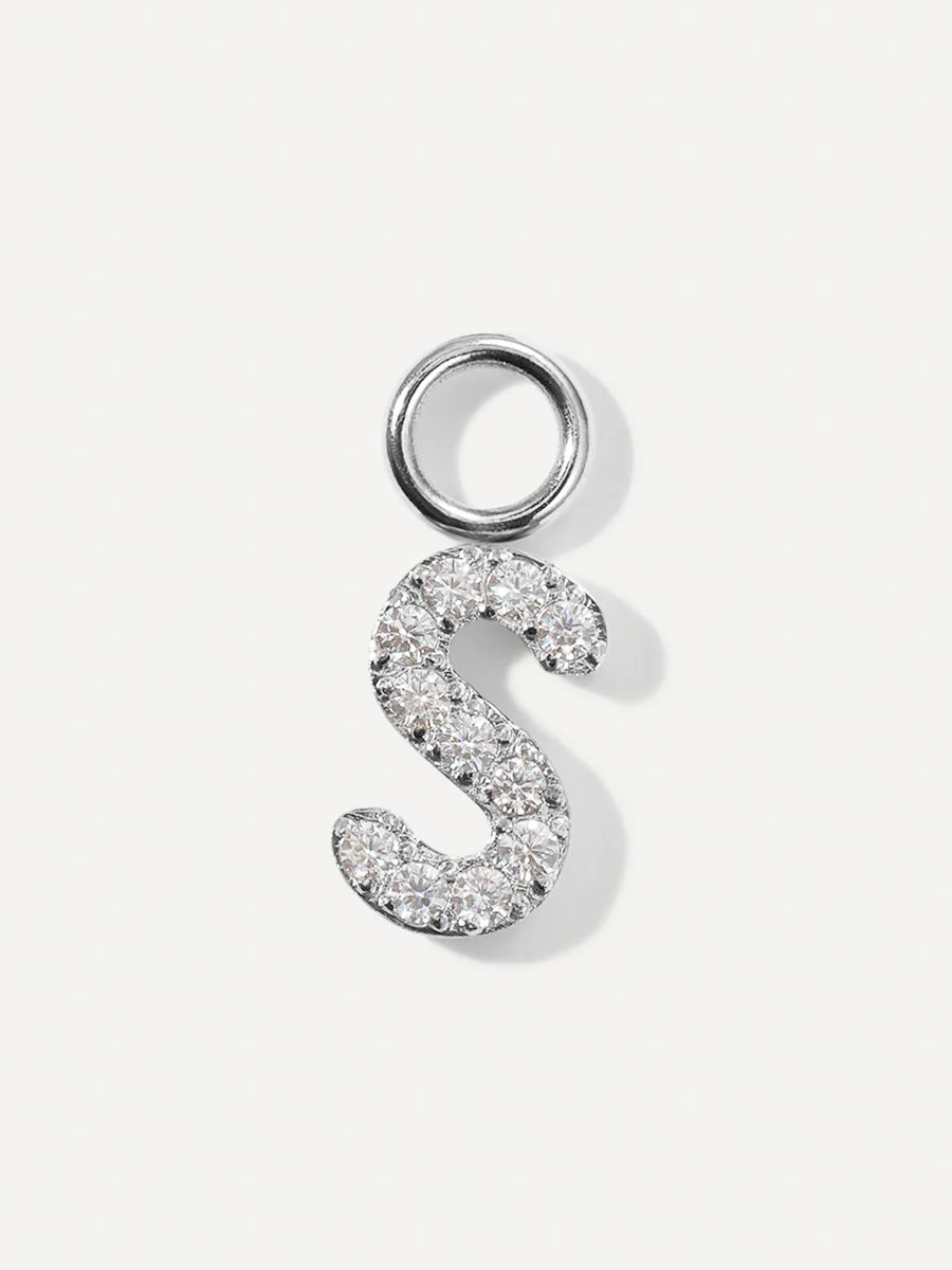 Dazzling Letter Ohrring-Charms - Image 61