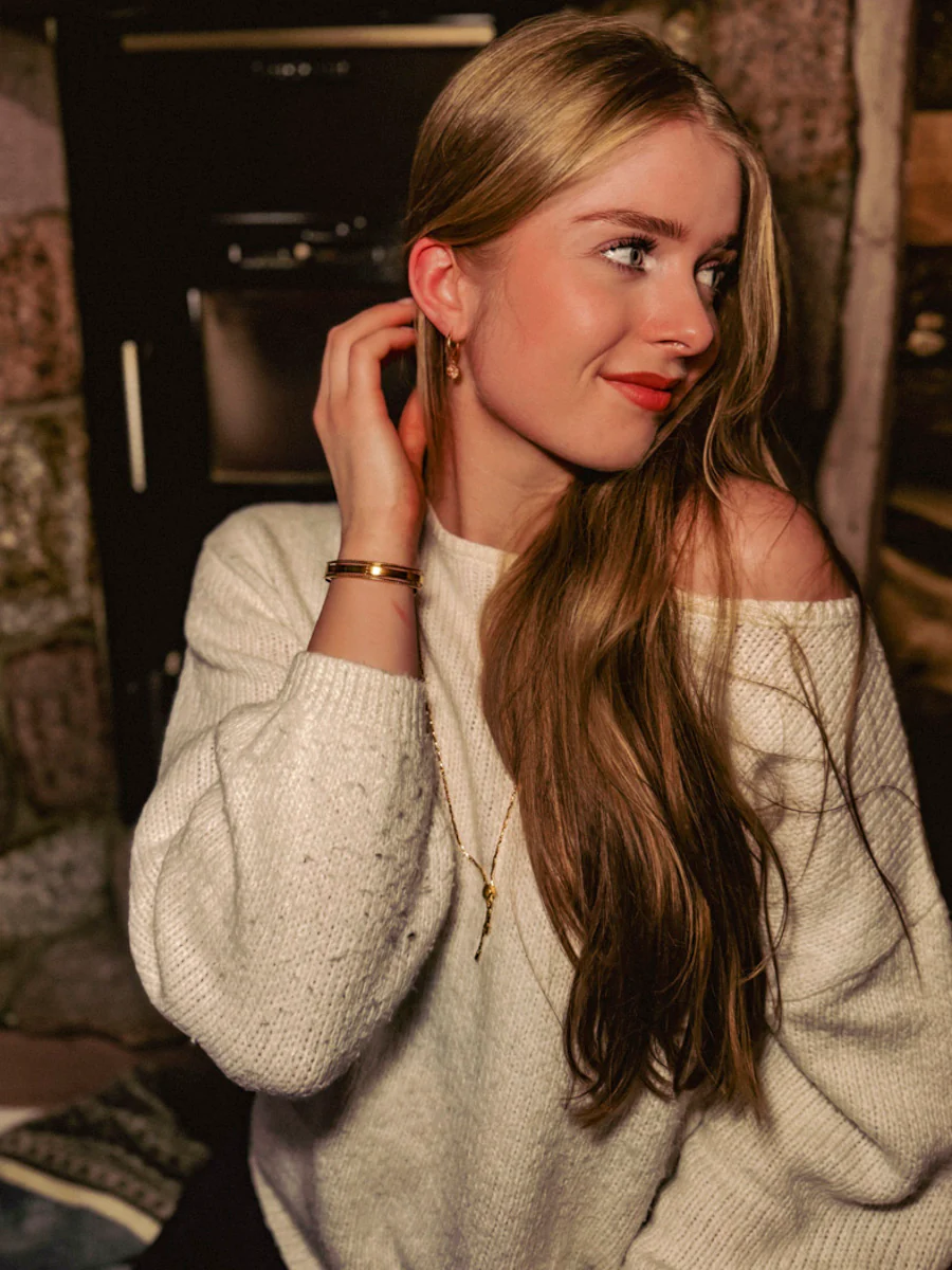 Delicate Edge Armcuff - Image 10