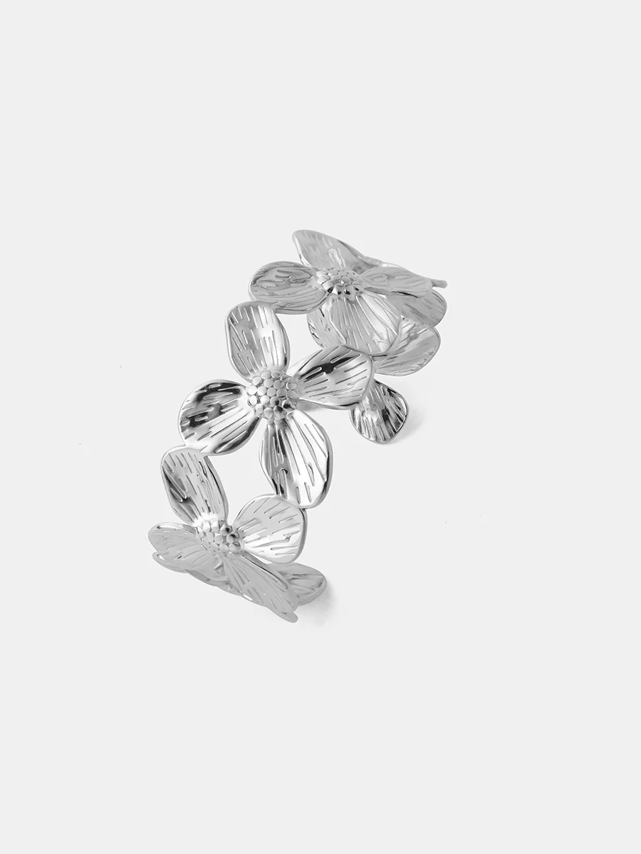Delicate Petals Armcuff - Image 7
