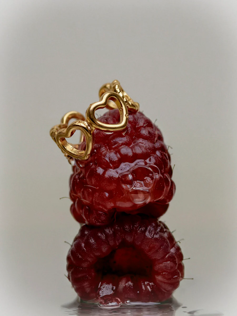 Delightful Heart Earcuff - Image 4