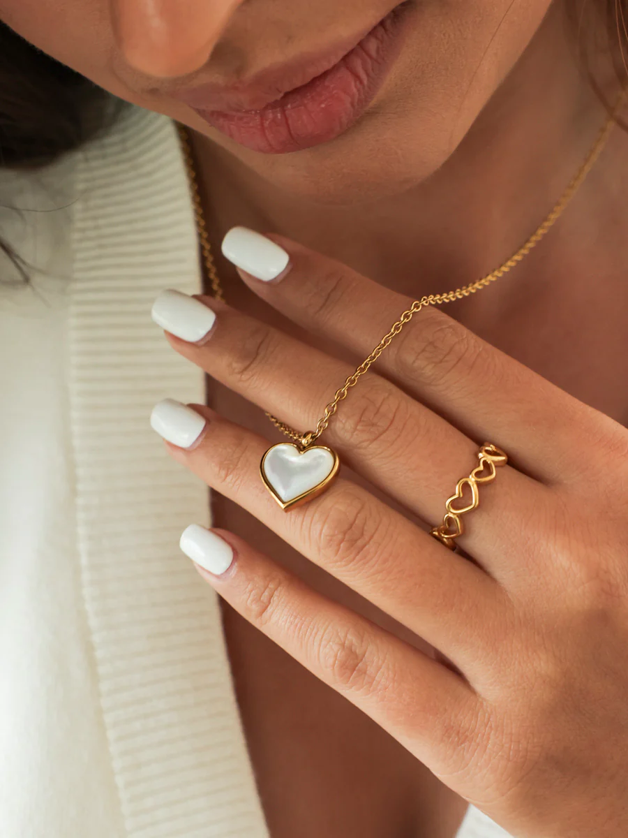Delightful Heart Ring - Image 5