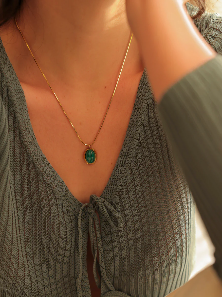 Echoing Dream Dark Green Kette - Image 3
