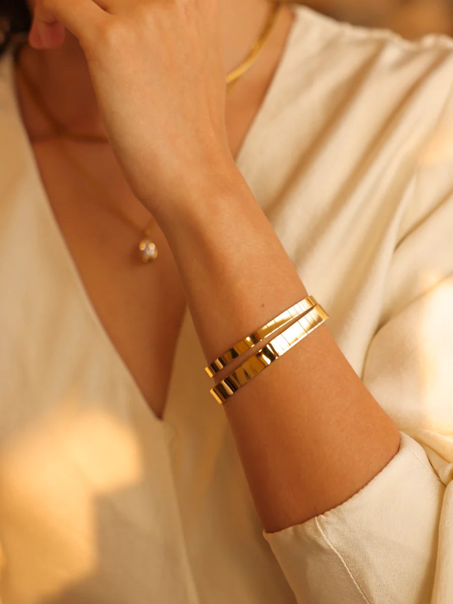 Eclipse Halo Medium Armcuff - Image 6