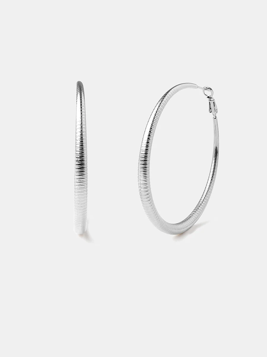 Elegant Loop Ohrringe - Image 12