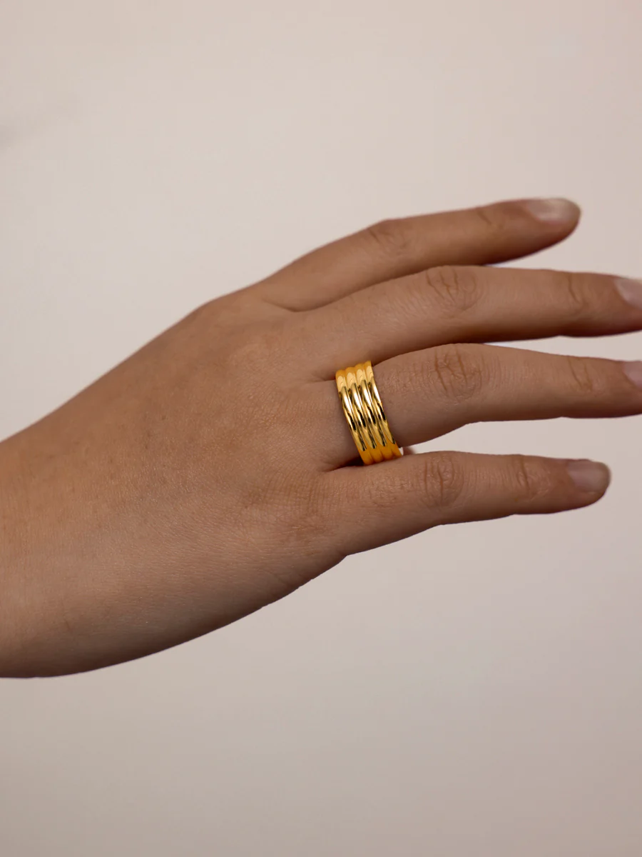 Elegant Stack Ring - Image 2