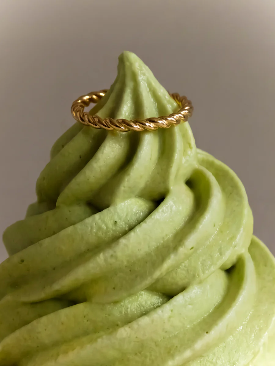 Elegant Twisted Ring - Image 4