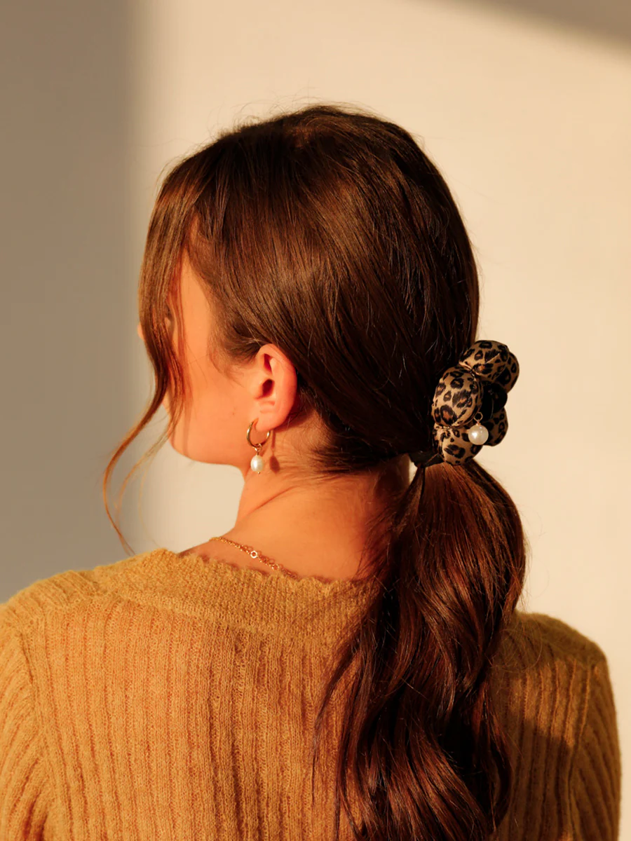 Floral Grace Haarklammer - Image 3