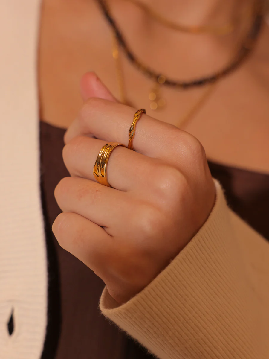 Flowing Grace Ring - Image 2