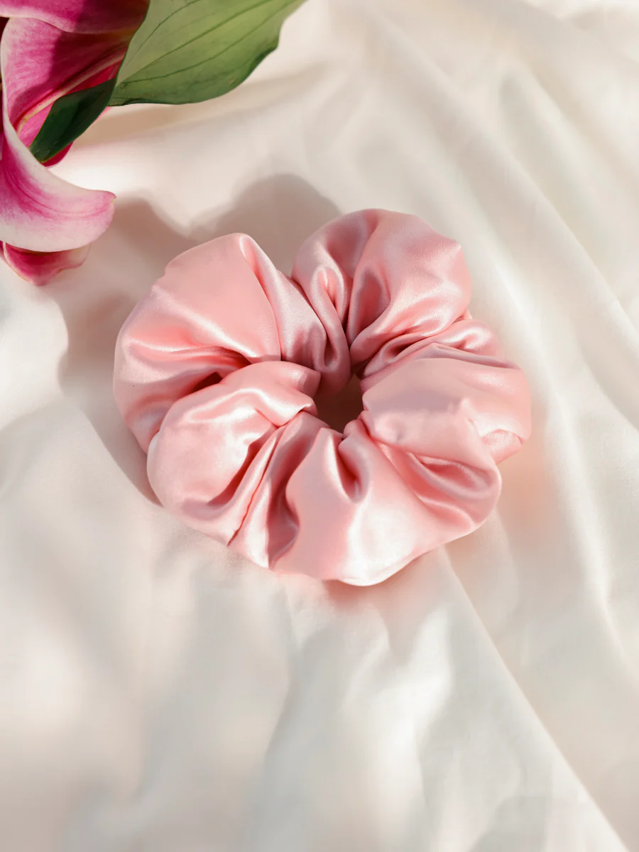 Fluffy Touch Pure Silk Scrunchie Light Pink - Image 4