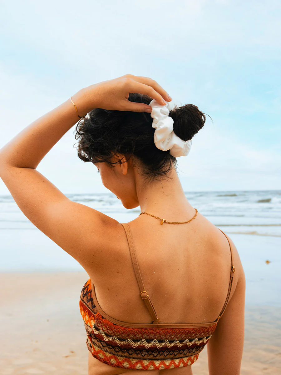 Fluffy Touch Pure Silk Scrunchie White - Image 6
