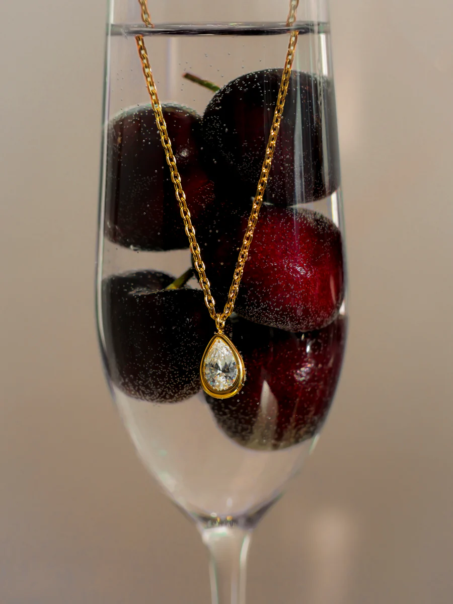 Gleaming Drop Kette - Image 4