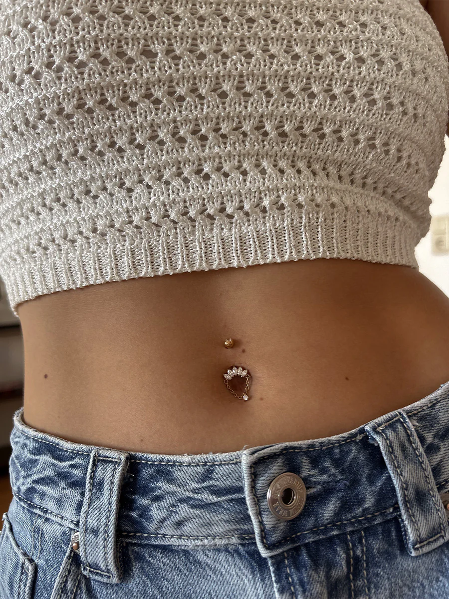 Gleaming Spark Titan Bauchnabelpiercing - Image 2