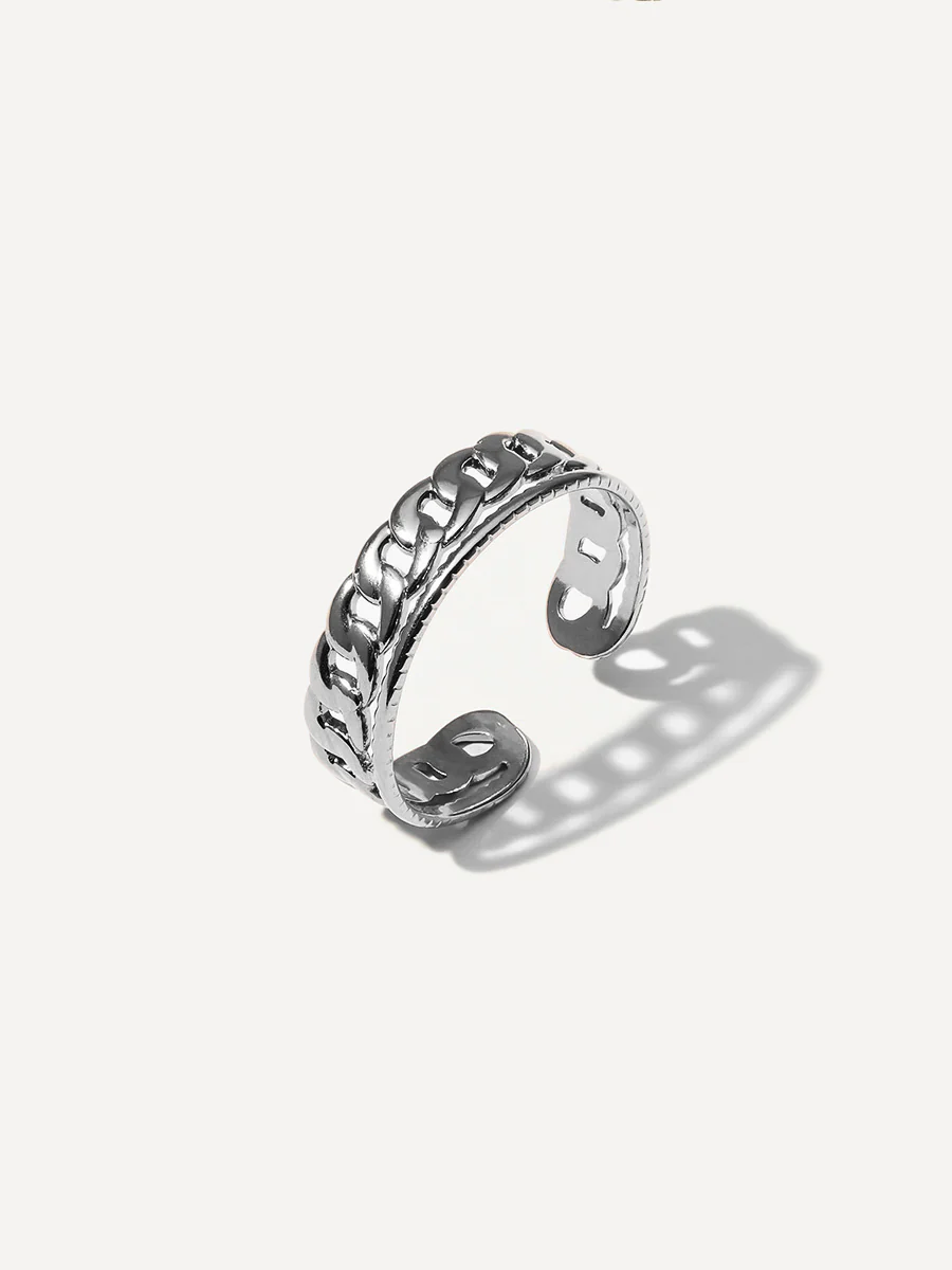 Graceful Interlace Ring - Image 10