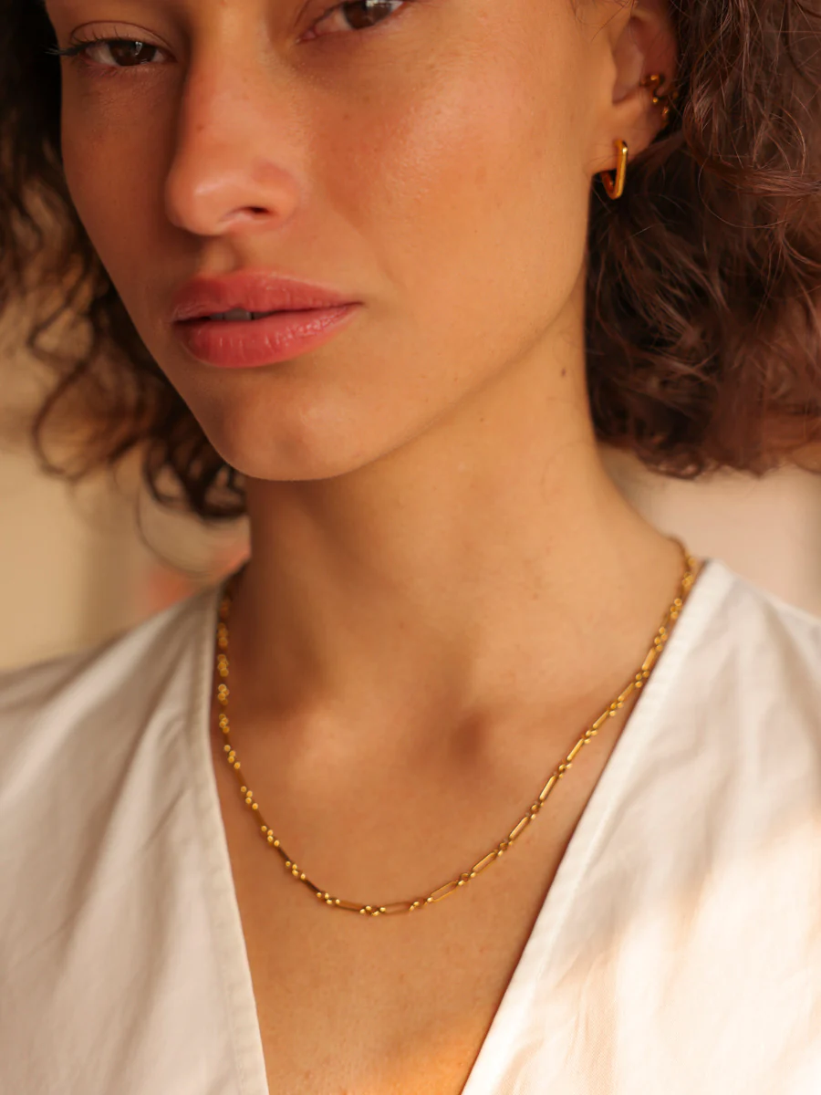 Graceful Wave Earcuff - Image 3