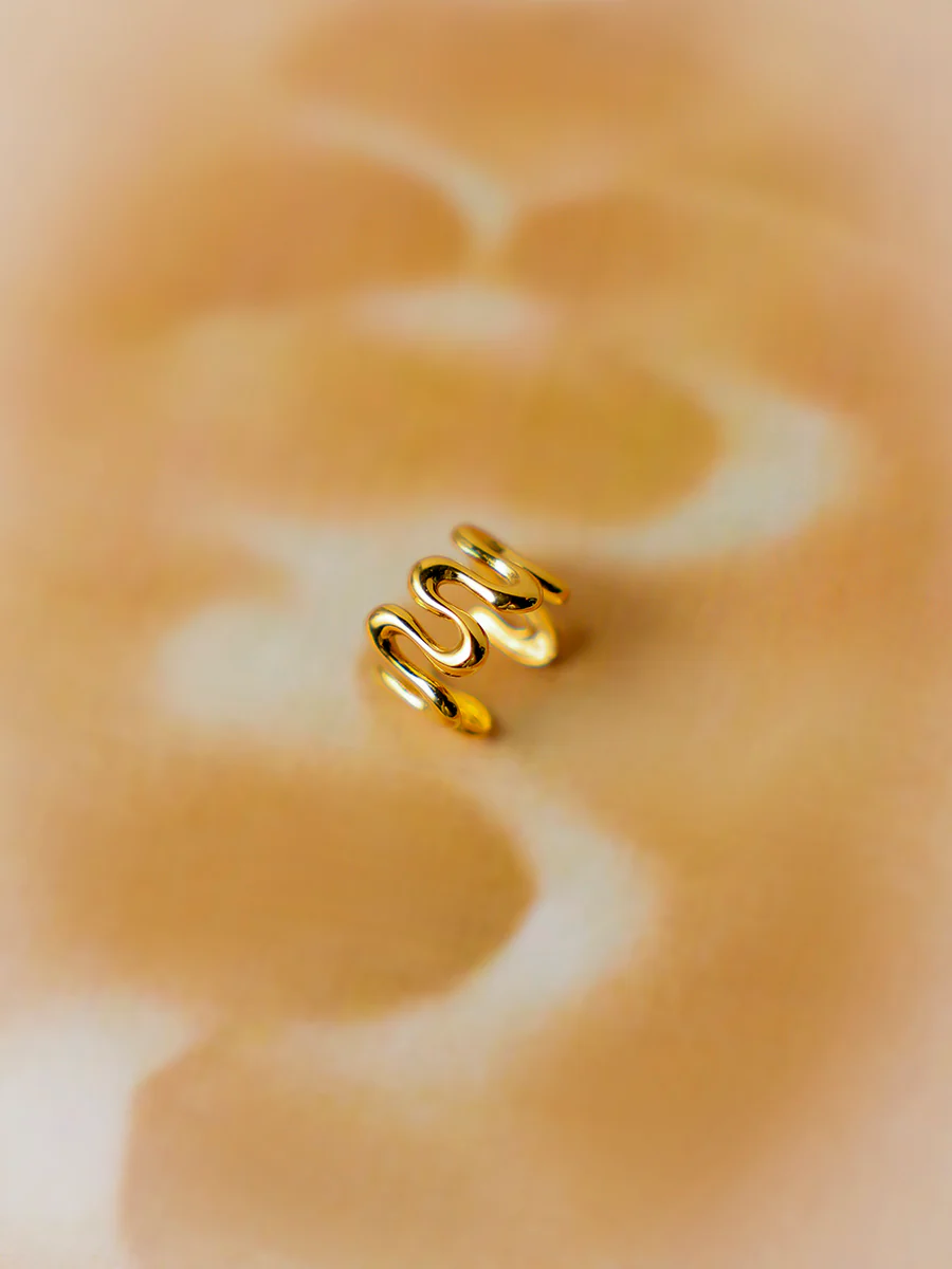 Graceful Wave Earcuff - Image 4