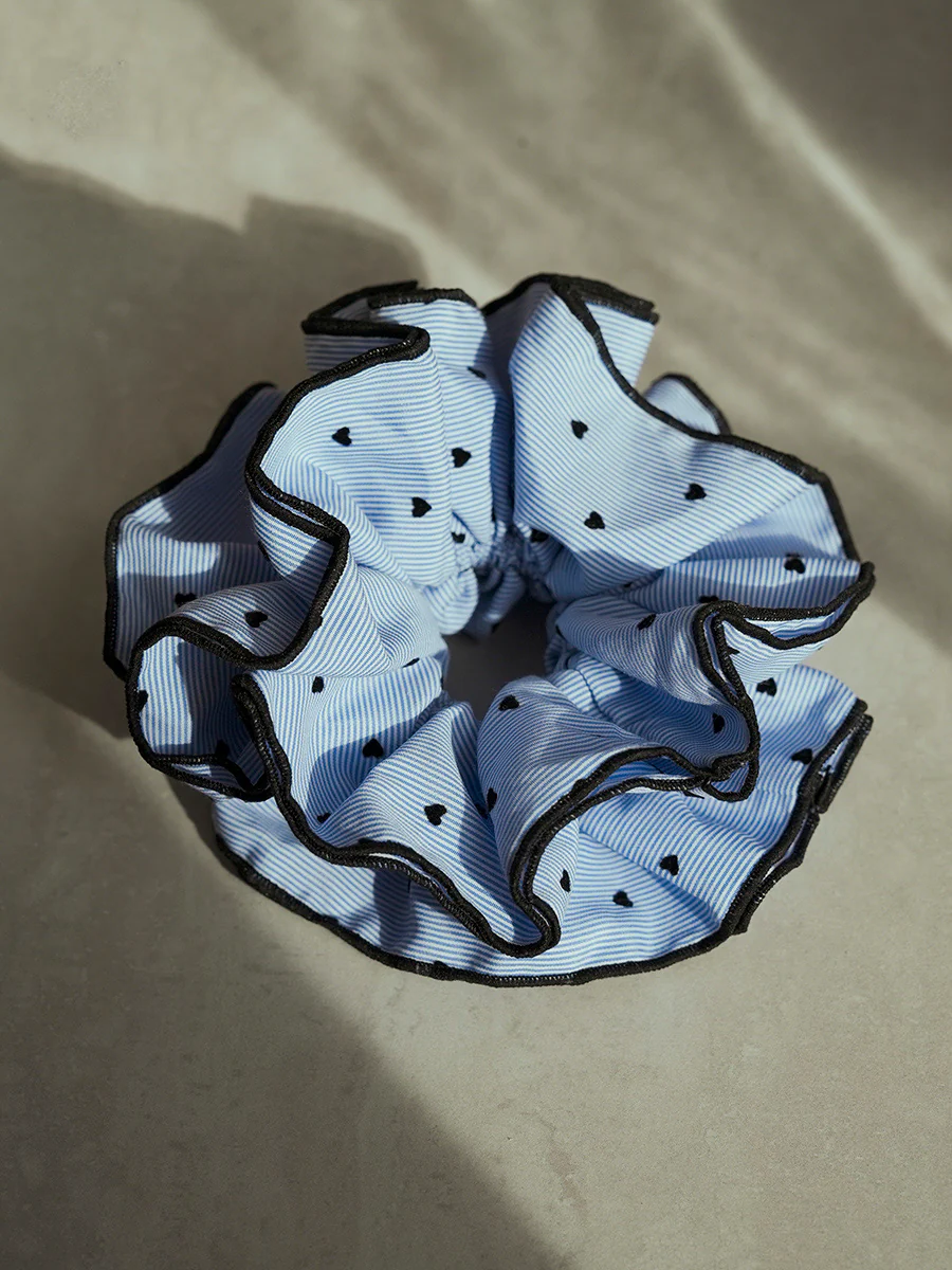 Heart Bliss Navy-striped Scrunchie - Image 4