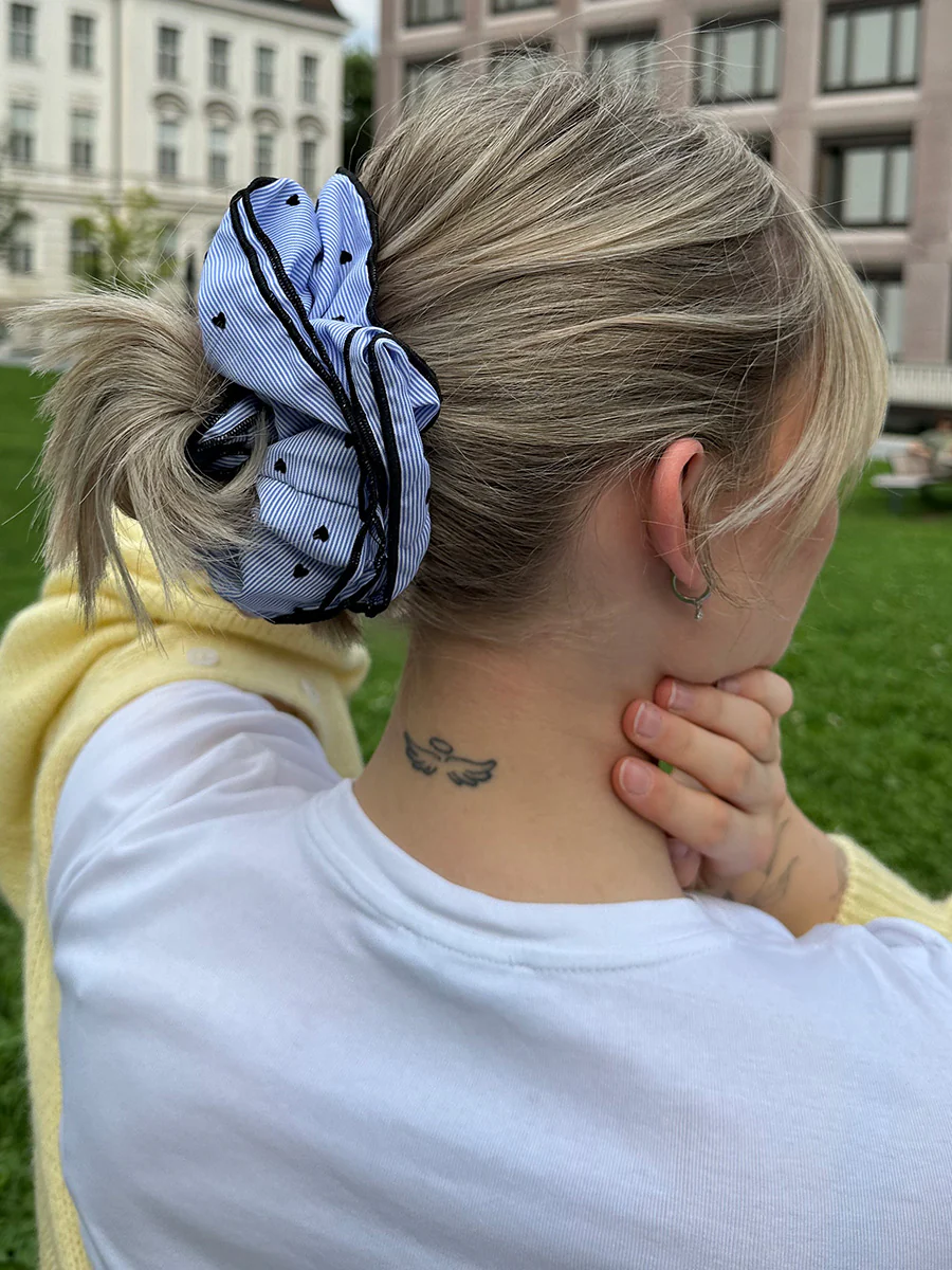 Heart Bliss Navy-striped Scrunchie - Image 6