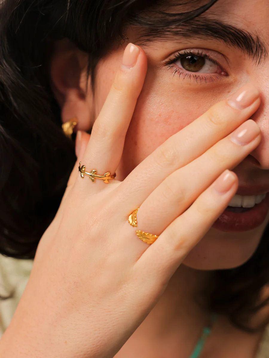 Leaf Embrace Ring - Image 5