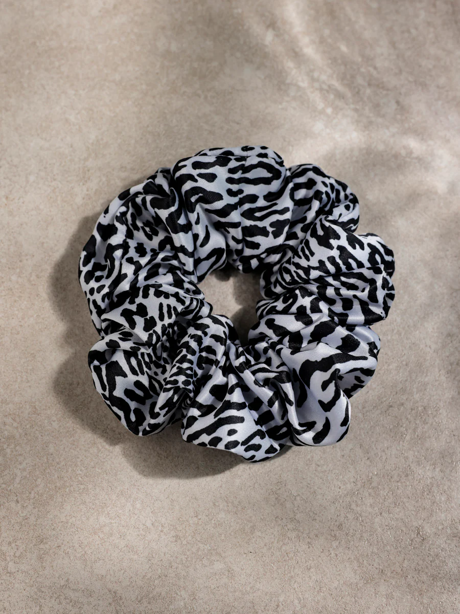 Leopard Beauty Scrunchie - Image 5
