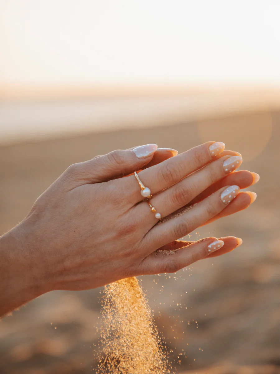 Love in Pearl Ring - Image 2