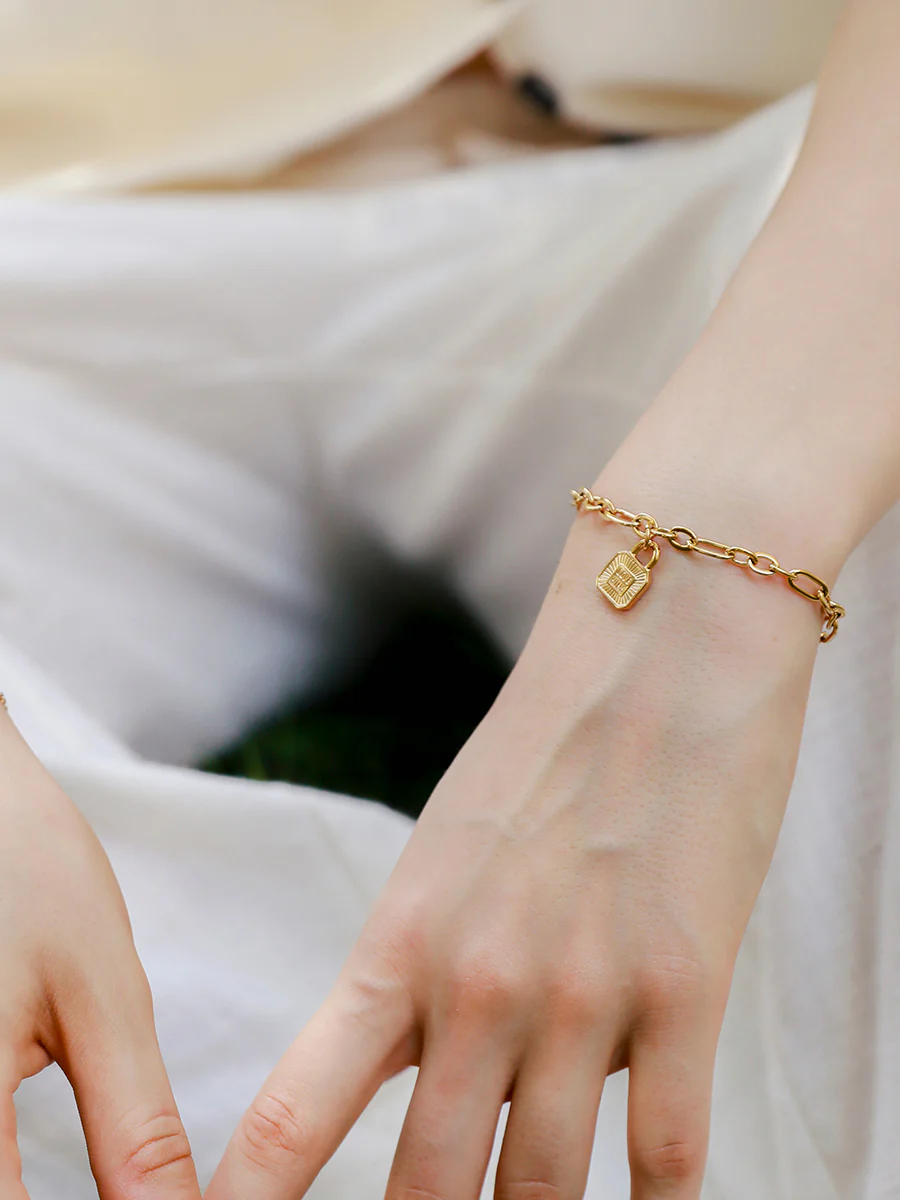 Love Wins ARMBAND - Image 2