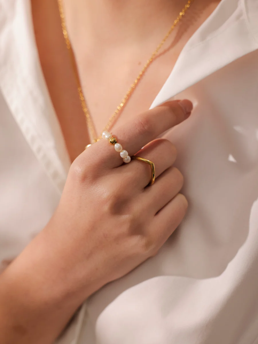 Minimal Beauty Ring - Image 5