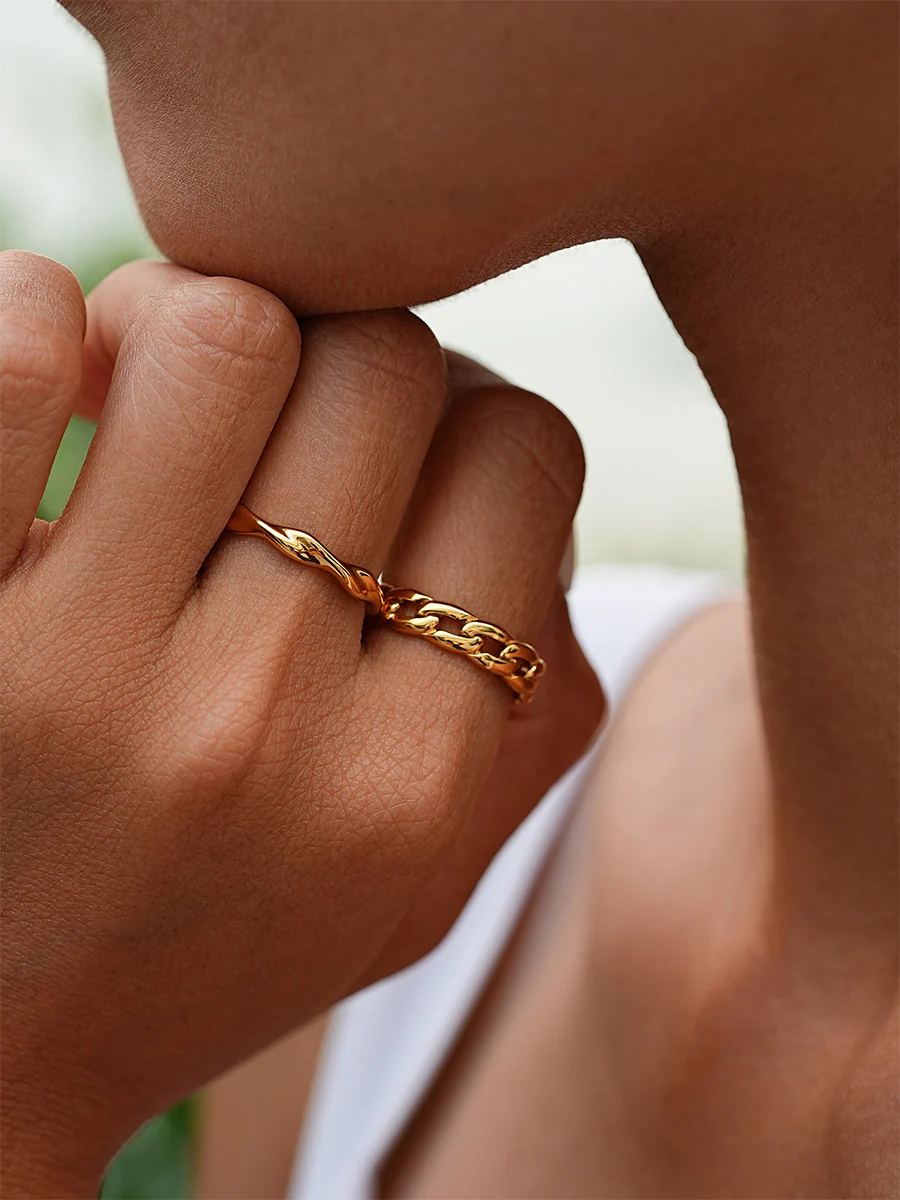 Modern Curve Ring - Image 10