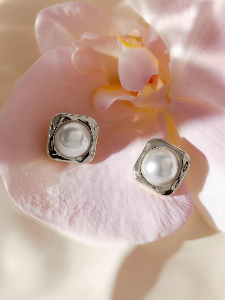 Modern Edge Pearl Ohrringe - Image 8