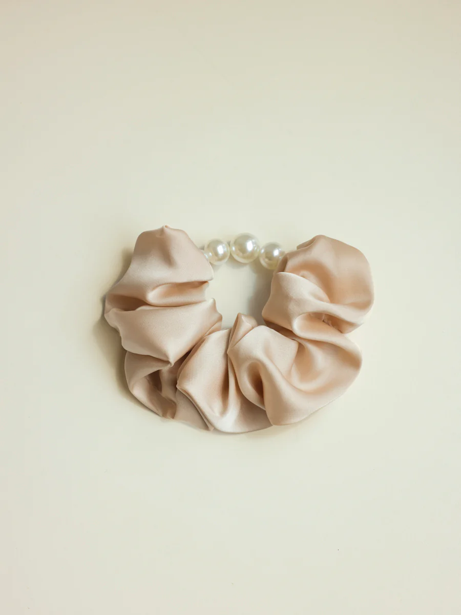 Pearl Elegance Scrunchie - Image 5