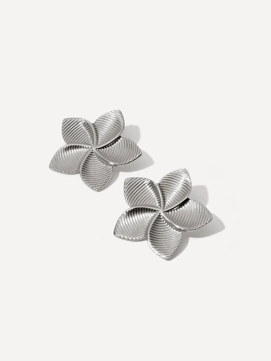 Petal Embrace Ohrringe - Image 8