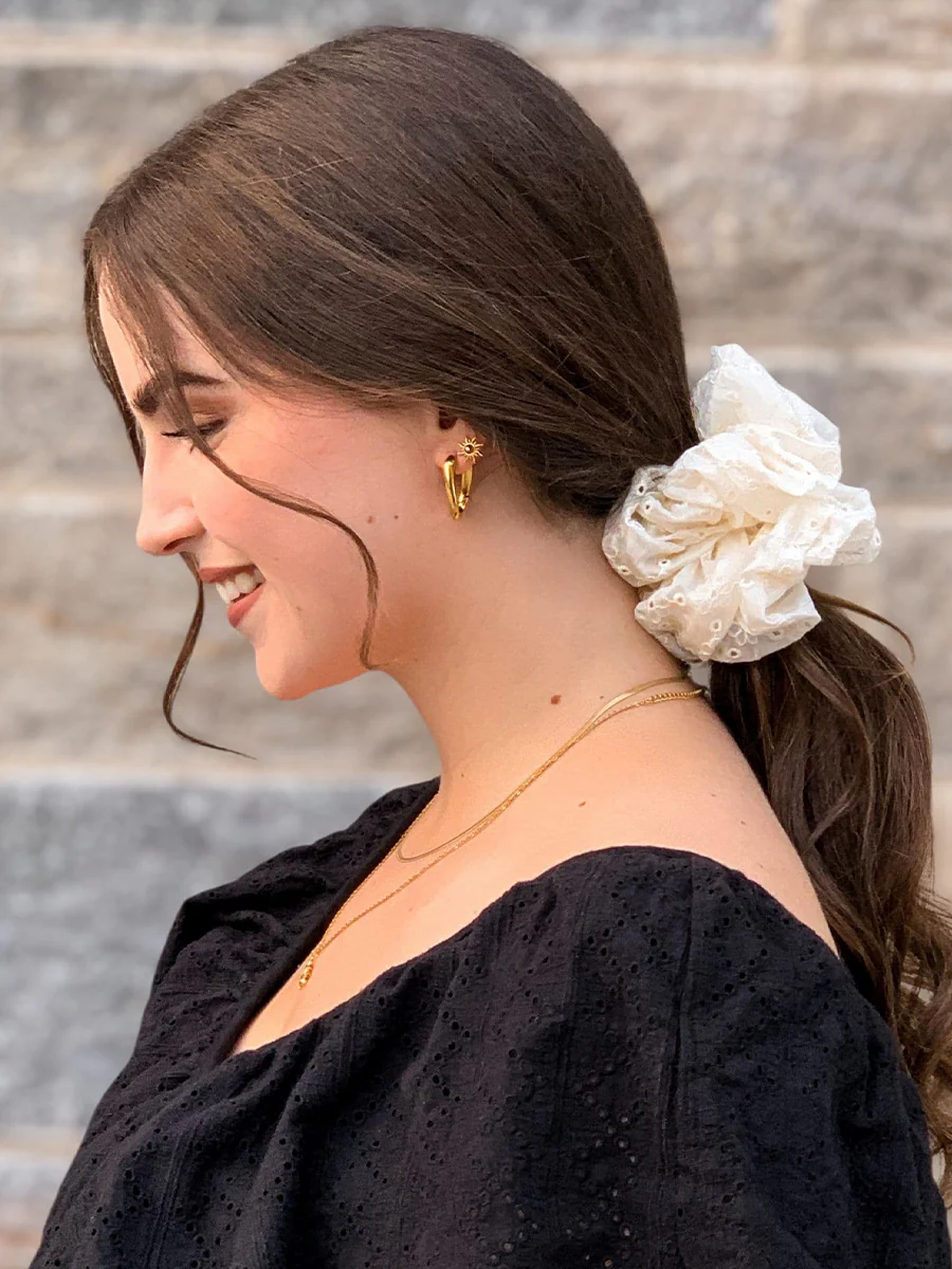 Puffy Lace Scrunchie White - Image 10