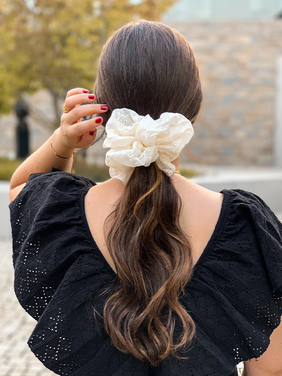 Puffy Lace Scrunchie White - Image 8