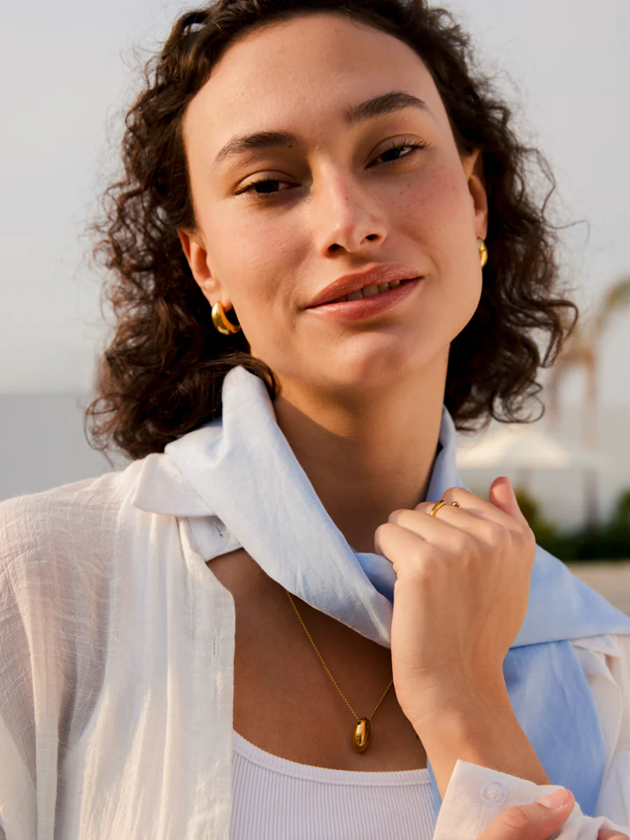 Pure Essence White Schal - Image 3