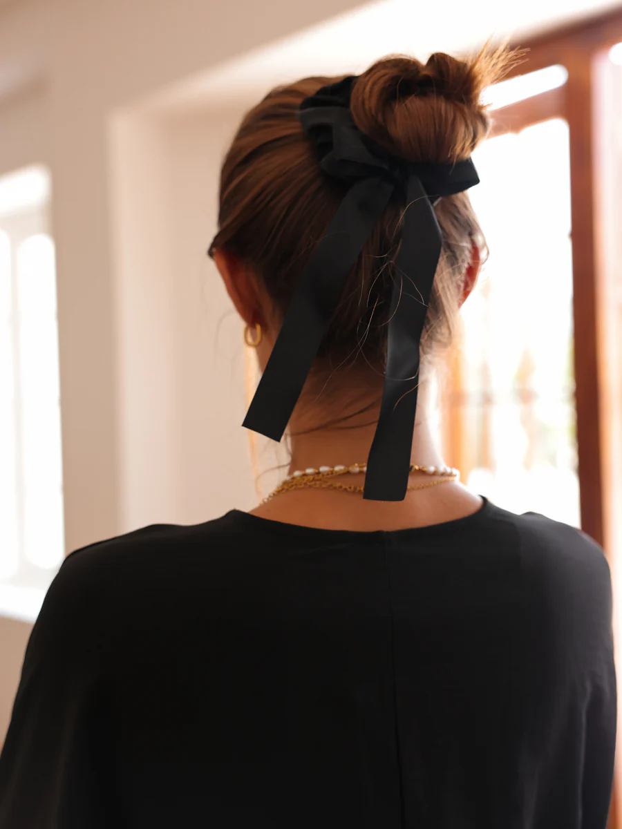 Ribbon Glow Black Scrunchie - Image 3