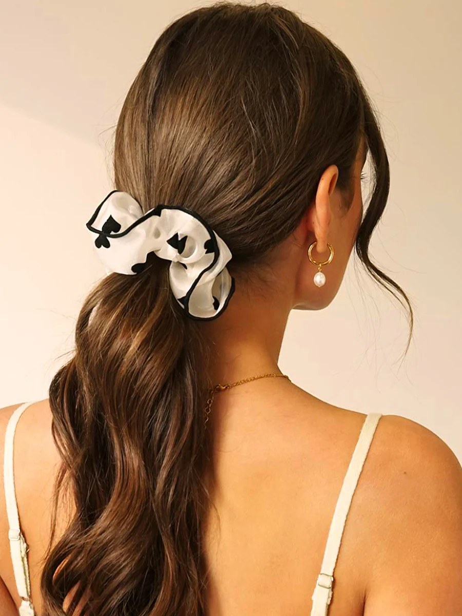 Romantic Heart Scrunchie - Image 4