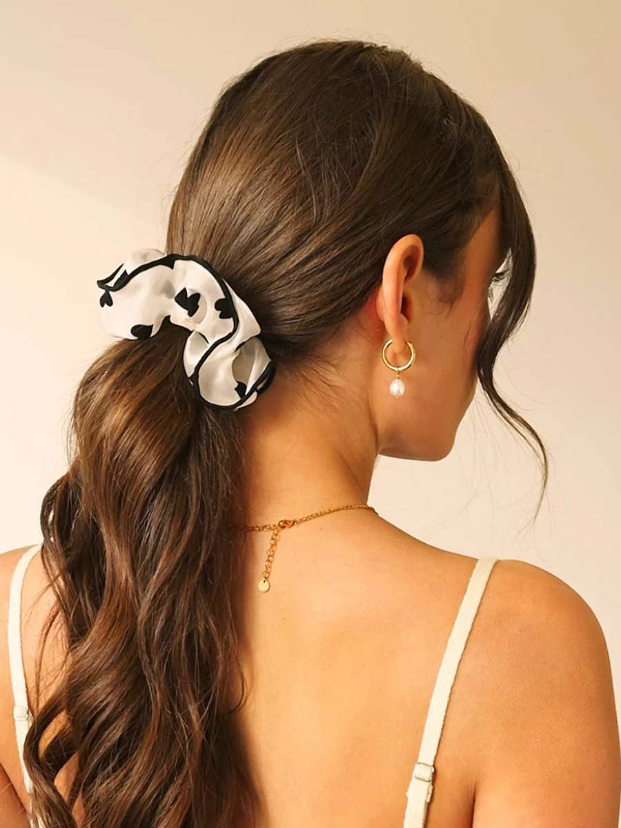 Romantic Heart Scrunchie - Image 5