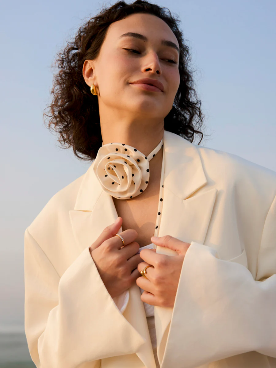 Rose Embrace White Choker - Image 5